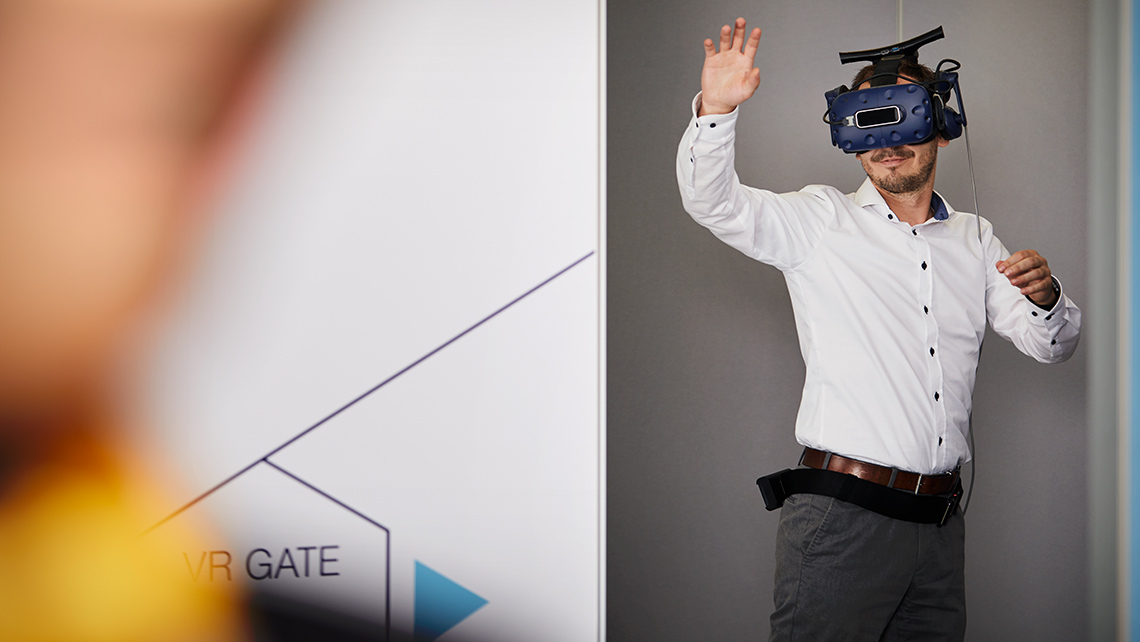 Man with VR-glasses in motion